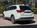 2017 MITSUBISHI OUTLANDER 4D WAGON LS SAFETY PACK (4x4) 7 SEATS ZK MY17