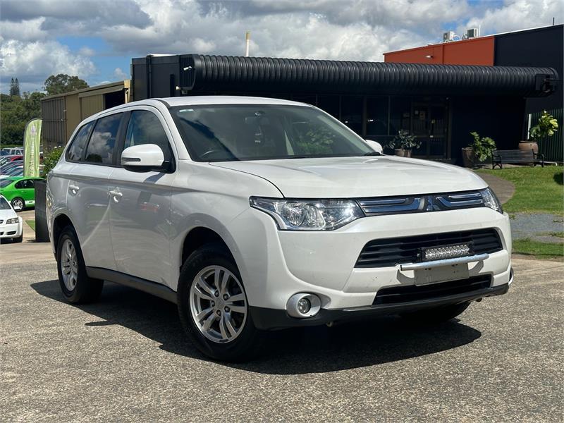 2013 MITSUBISHI OUTLANDER 4D WAGON LS (4x4) ZJ