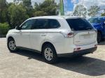 2013 MITSUBISHI OUTLANDER 4D WAGON LS (4x4) ZJ