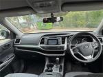 2015 TOYOTA KLUGER 4D WAGON GX (4x2) GSU50R